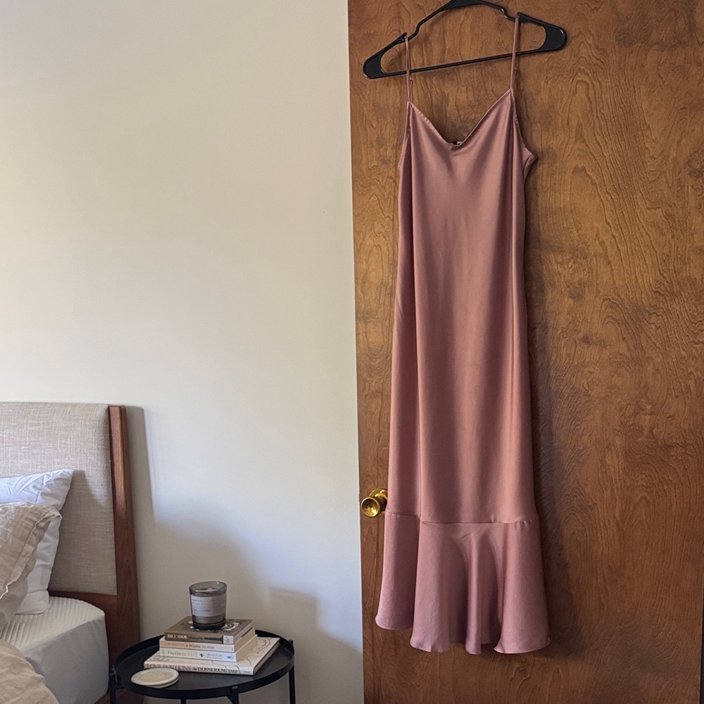 Elegant Pink Midi Dress